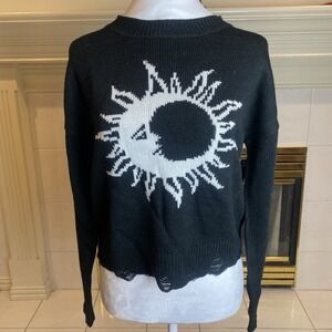 NEW No Boundaries Black/White Acrylic Sweater Sun Moon DistressedHem Size M 7/9